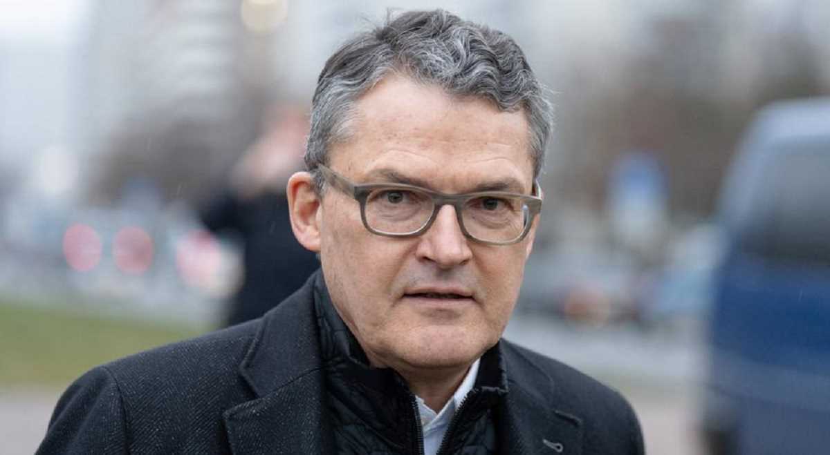 जर्मनी में नहीं थम रहे नेताओं पर हमले, अब सांसद बने निशाना जर्मनी में नहीं थम रहे नेताओं पर हमले, अब सांसद बने निशाना